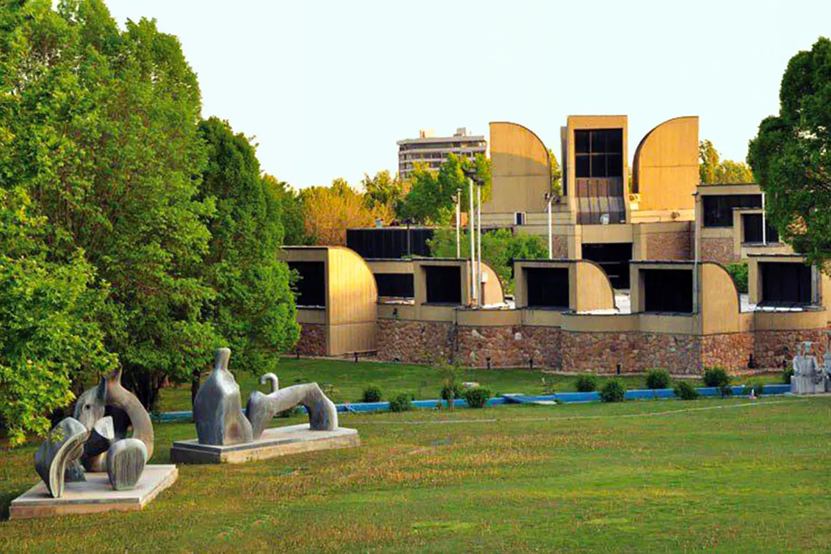 Tehran-contemporary-of-art-museum