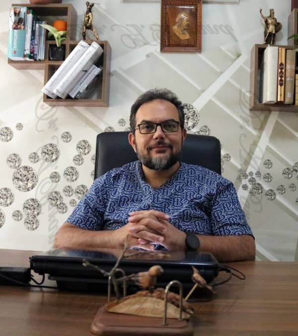 دکتر  علی پرند