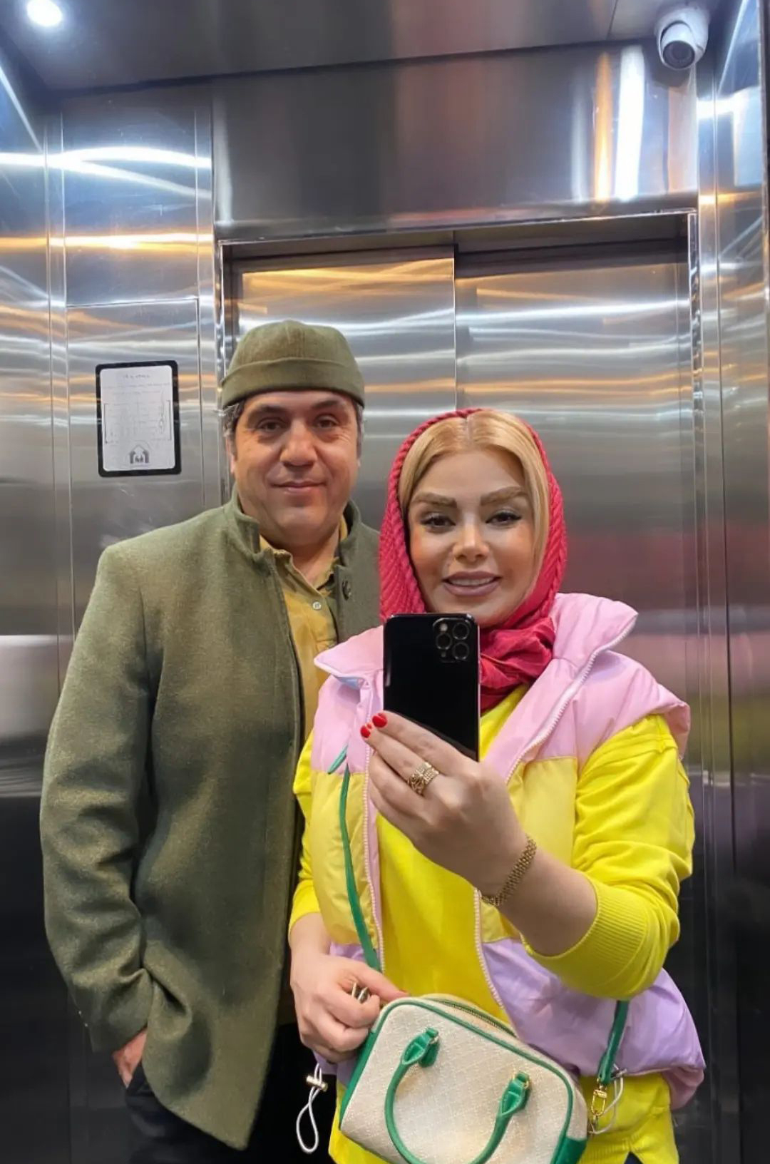 تیپ تینیجری و خاص صبا راد و همسرش در آسانسور 
