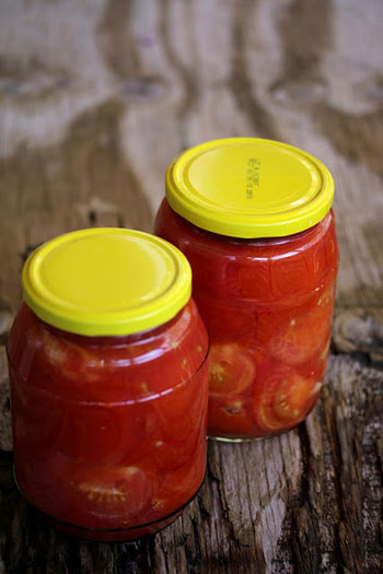 طرز تهیه کنسرو گوجه فرنگی به سه روش ساده 
