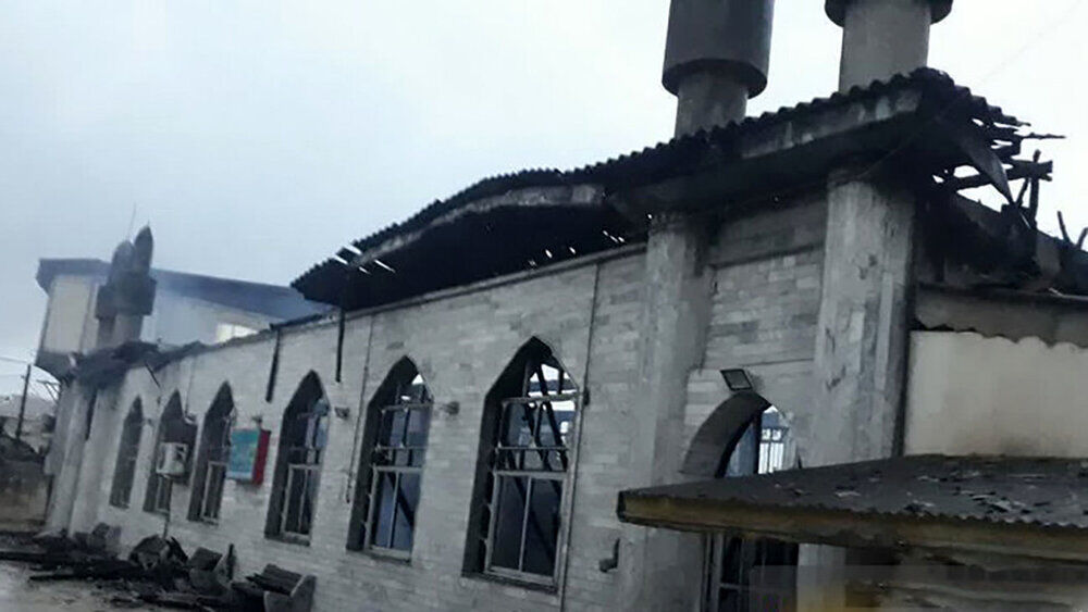 خسارت اساسی در آتش سوزی مسجد صاحب الزمان زیباکنار