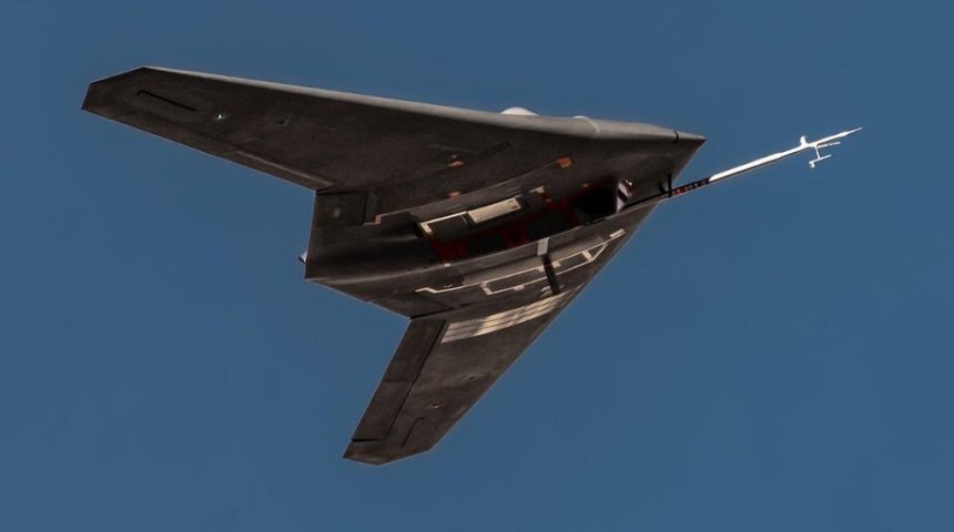 Secretive_RQ-170_Sentinel_Spotted_1-860x480