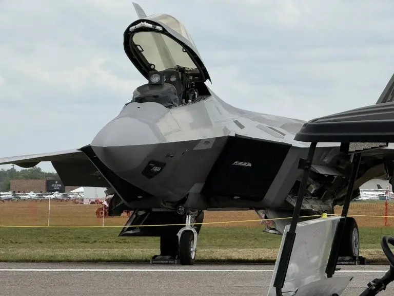 f-22-raptor-2060-upgrade-1-768x576