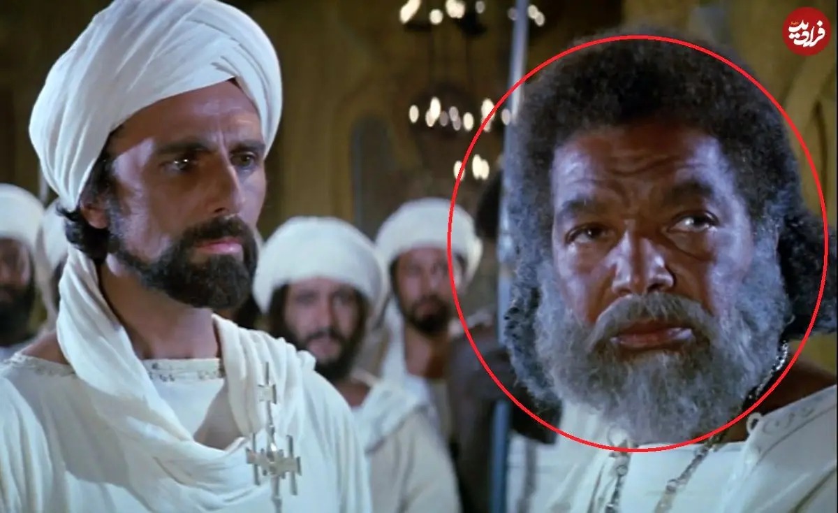 MV5BMzRjNzNmYzQtZmExOC00ZTU3LTgxOWQtMDExYjhiMDI2MjM4XkEyXkFqcGc@._V1__11zon