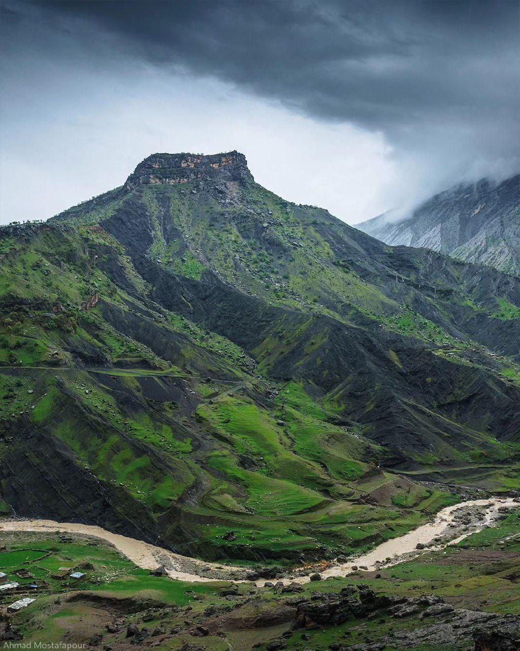 تصاویری زیبا از بهشتی در مرز لرستان و خوزستان