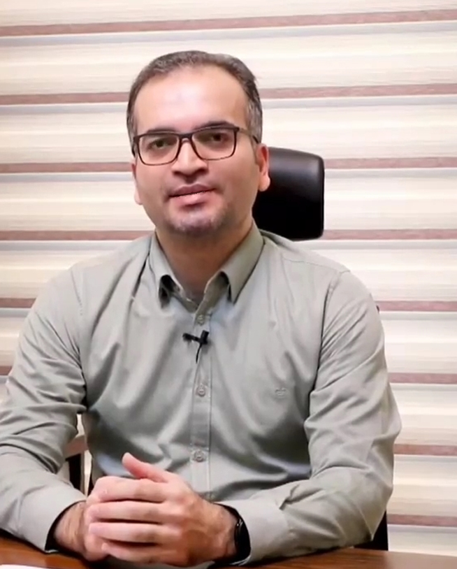 دکتر احمد قمی فر