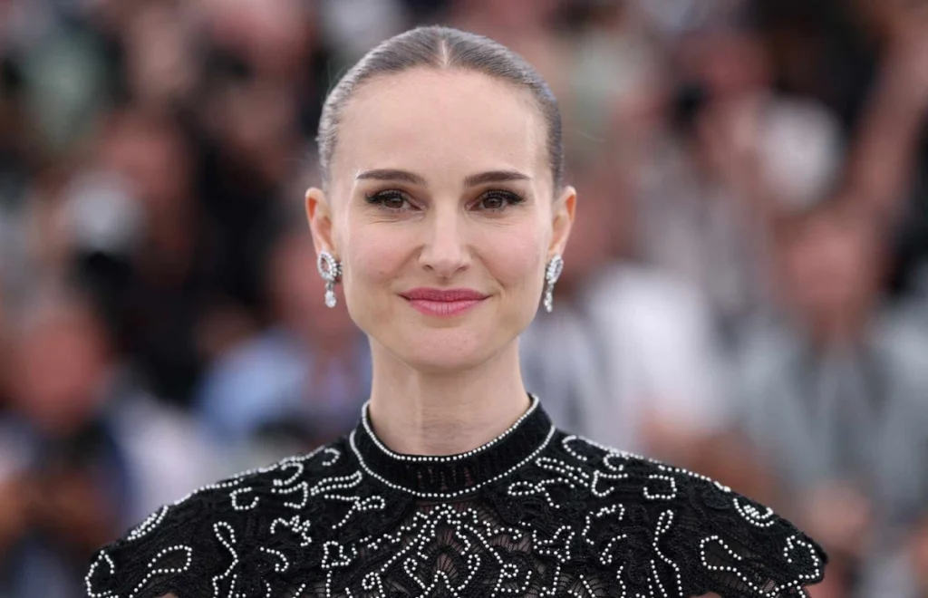 Natalie-Portman-44-pregnant-boyfriend-tanguy-destable-5-1024x660