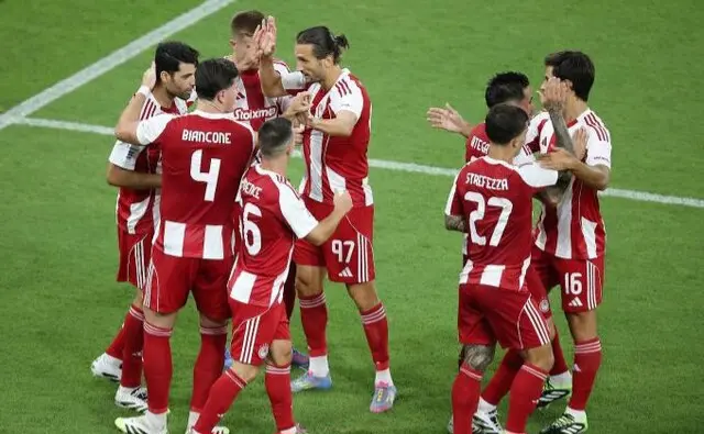olympiacos_greek_cup_taremi-1