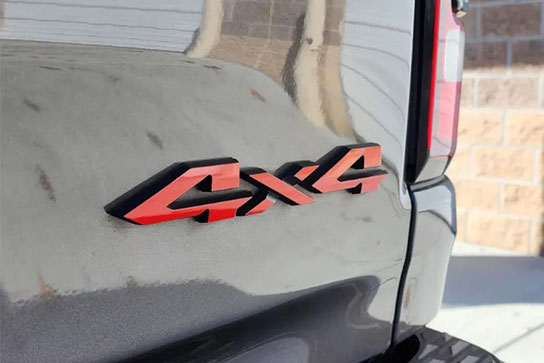 4x4-car-6921b3cfb96917b7b7212d50_11zon