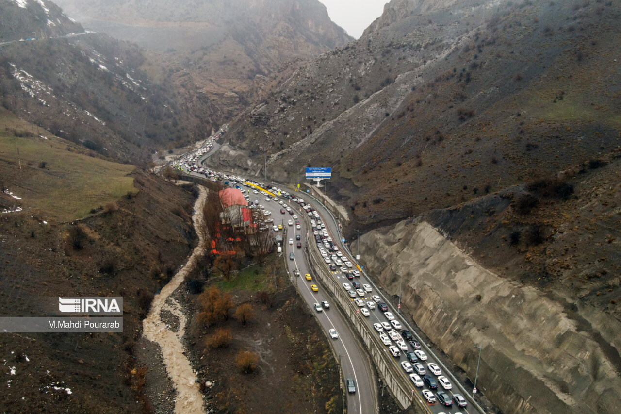 تردد خودروها از سمت چالوس یک طرفه شد