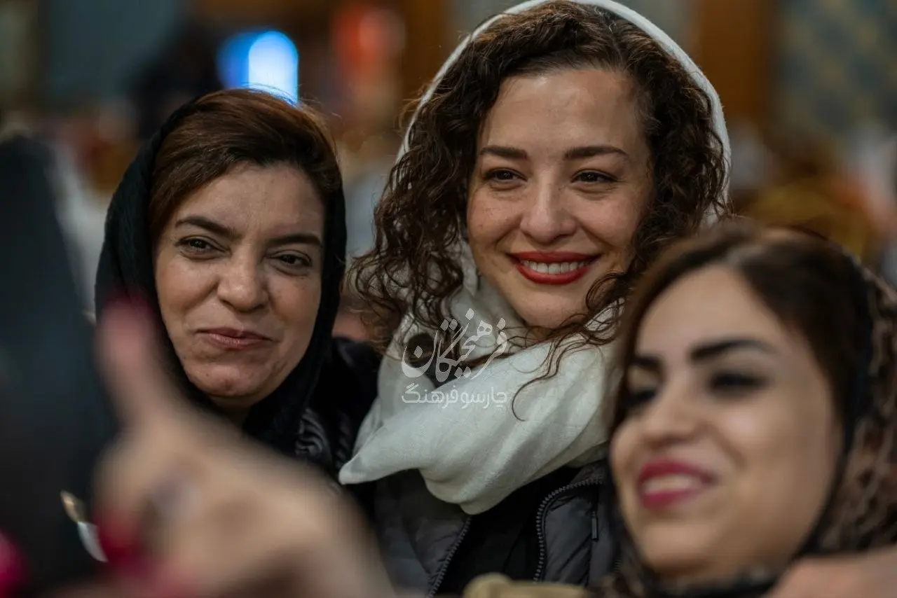 f800f774-6ff8-4952-94fb-7f4281d76c4e