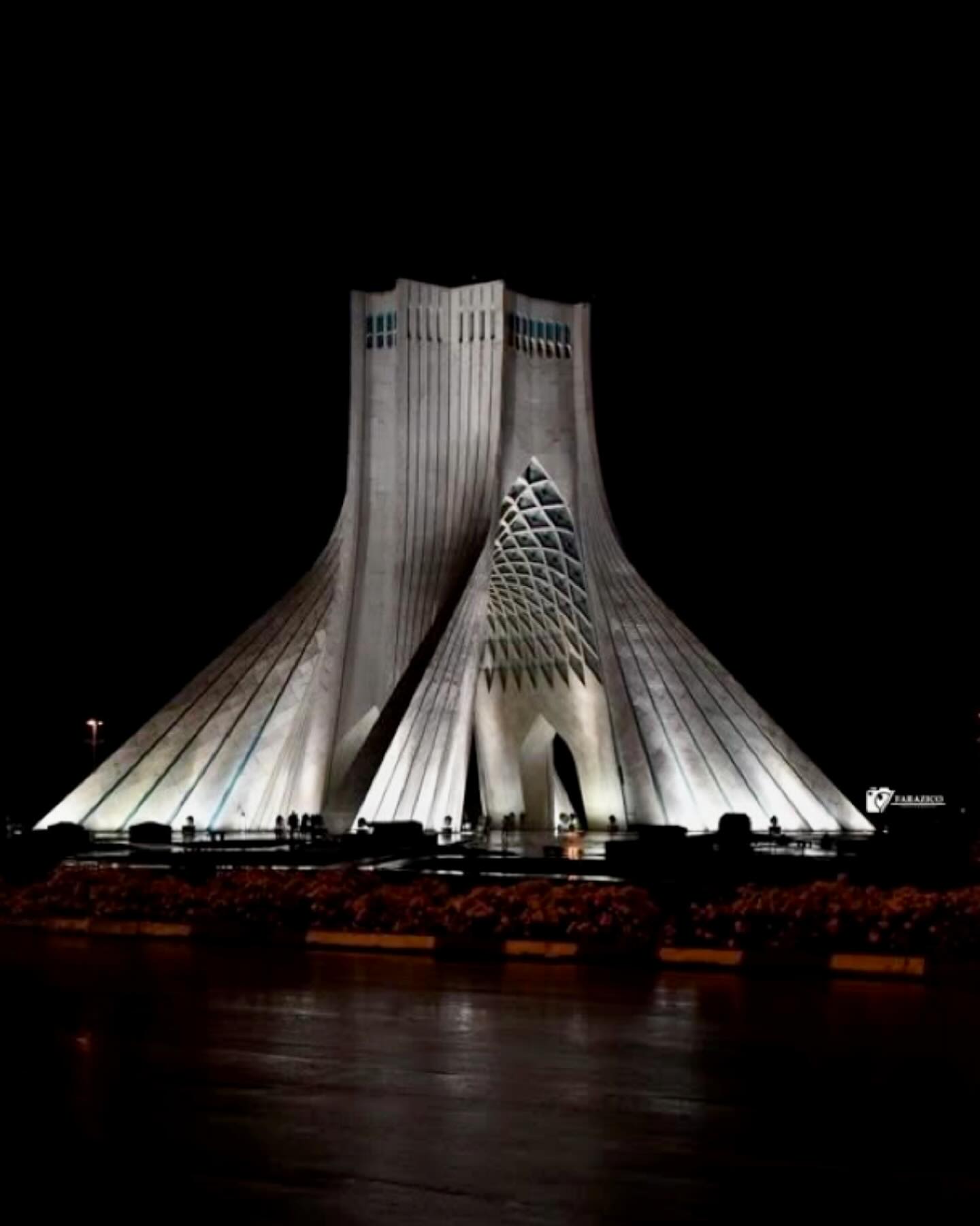 آریا بانو