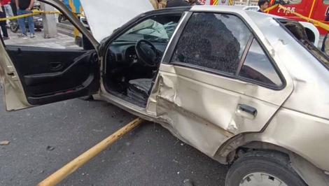 تصادف شدید خودروی پژو با سطل زباله در تهران