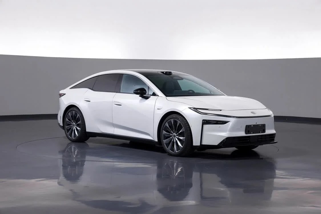 toyota-bz7-xiaomi-huawei-harmonyos-10