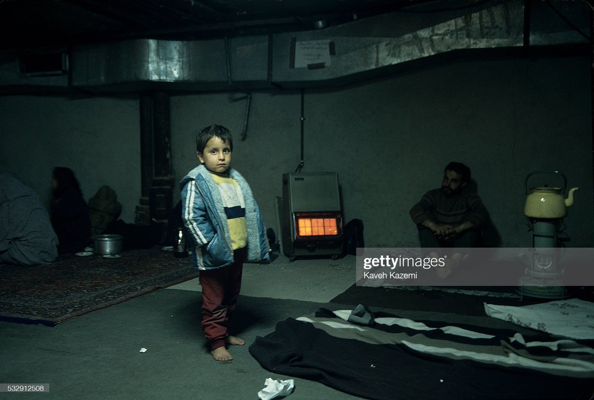 عکس ترسناک از یک پناهگاه در تهران در دهه 60