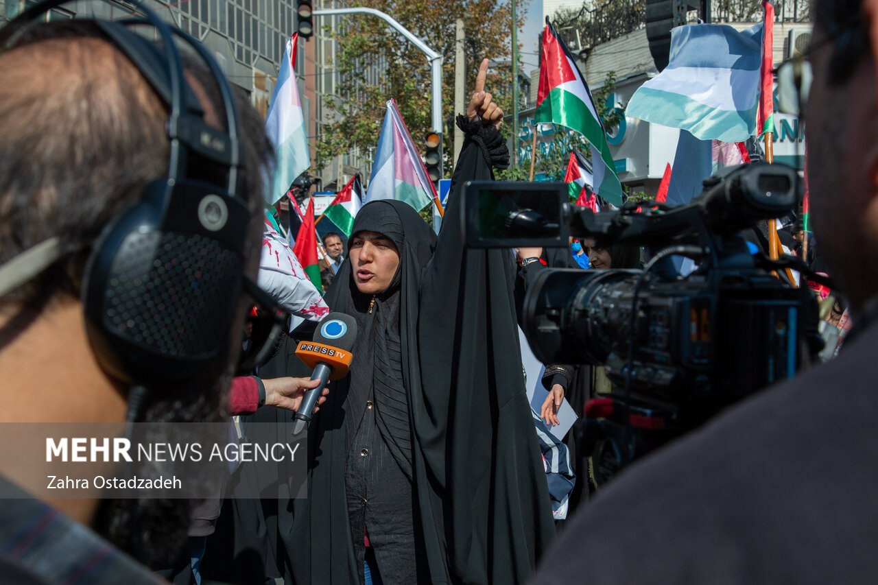 تصاویری از تجمع مادران تهرانی علیه اسرائیل