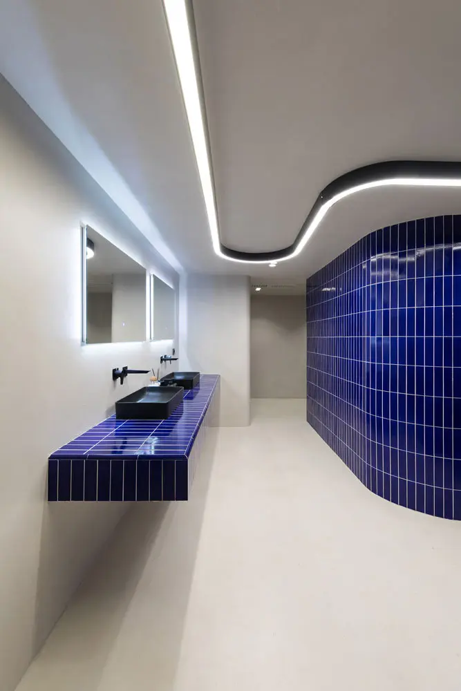 blue-line-house-interior-17