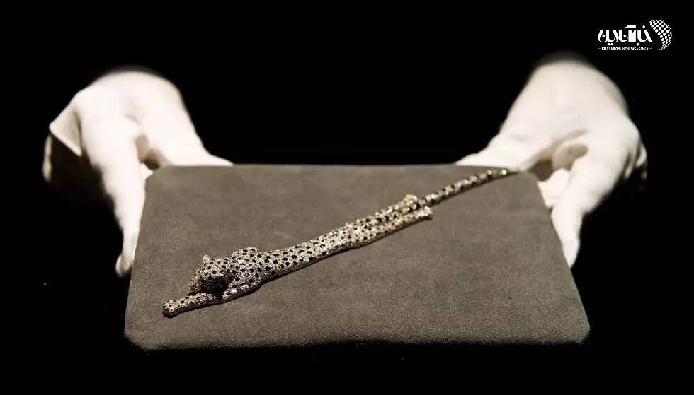 تصویری از گران‌قیمت‌ترین دستبند الماس دنیا