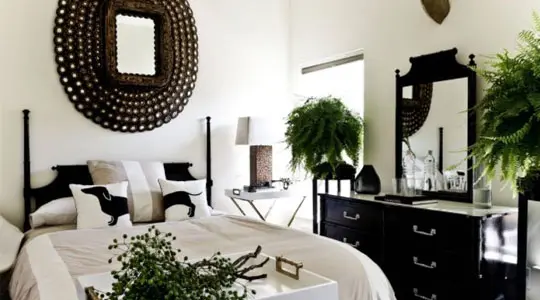 Green-and-black-decoration-9
