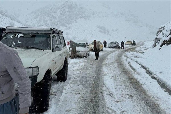 برف، این جاده‌های شمالی را مسدود کرد