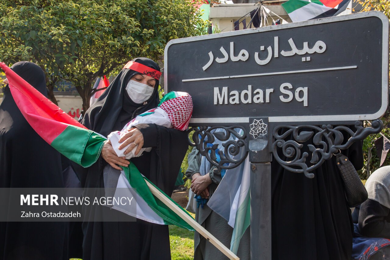 تصاویری از تجمع مادران چادری علیه اسرائیل