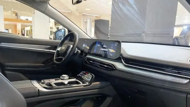 KMC-SR6-price-2-620x349