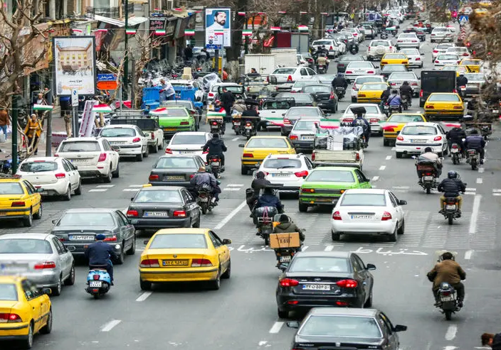 تنش جدی بین رانندگان و مسافران تاکسی‌ اینترنتی