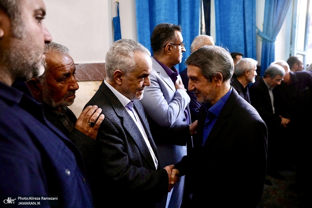 مراسم+ختم+خواهر+محمود+احمدی+نژاد (3)