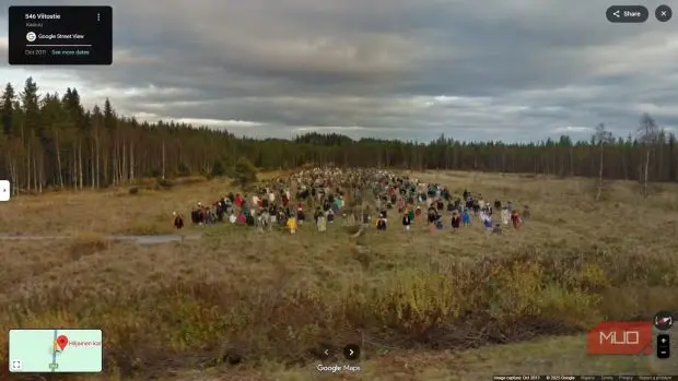 google-maps-weirdest-finds-4-several-hundreds-of-life-sized-figures-as-seen-on--620x349_11zon