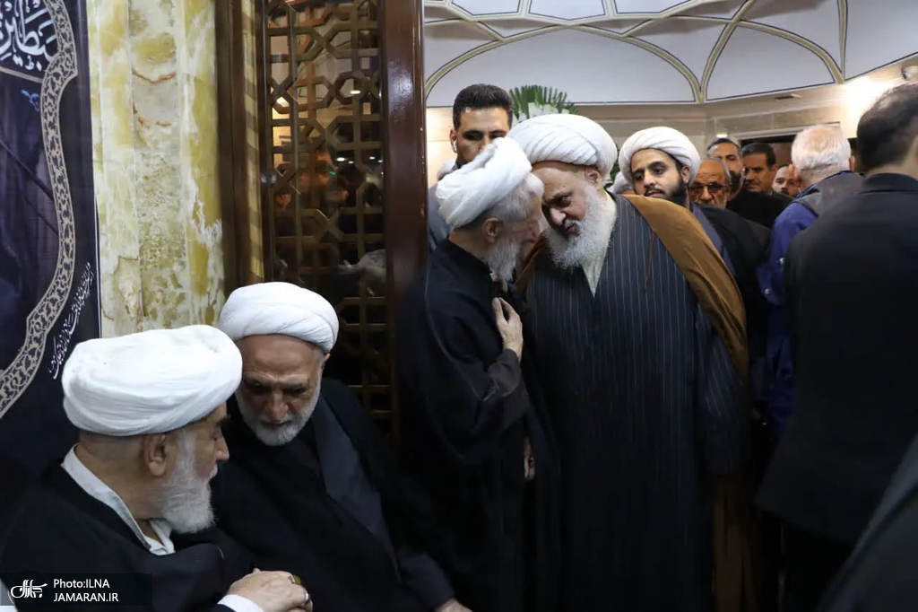 حضور+مقامات+کشوری+و+لشکری+در+مراسم+ختم+فرزند+صدیقی+(9)