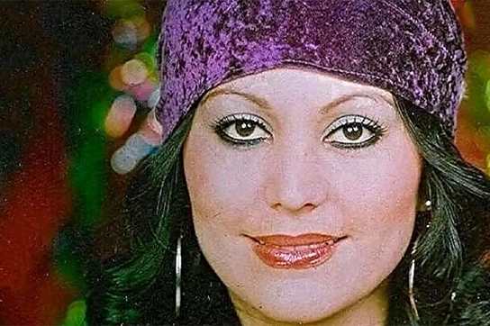 simin-ghaffari-7-1024x1024_11zon_11zon