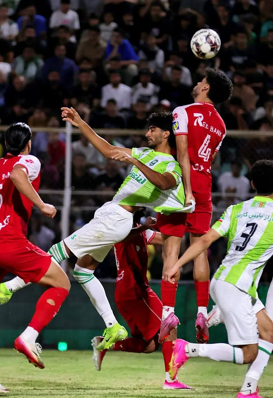 خیبری‌ها یک پنالتی از بازی با پرسپولیس طلبکار شدند!