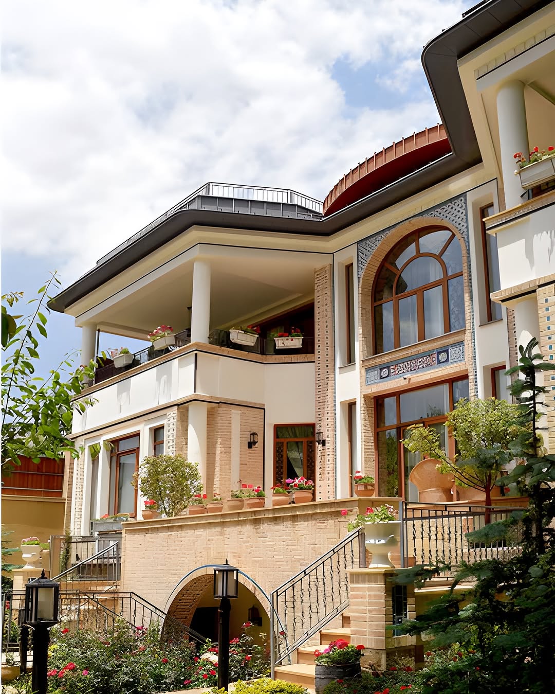 photo_2025-11-01_12-02-21