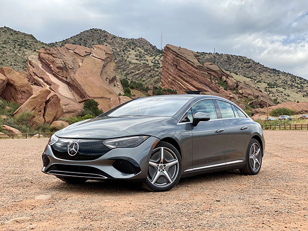 2023-mercedes-benz-eqe_100862733_h