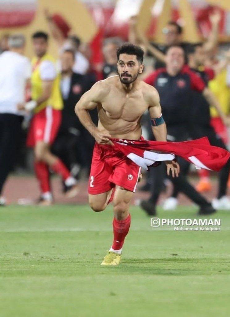 هواداران استقلال و پرسپولیس حال همدیگر را گرفتند