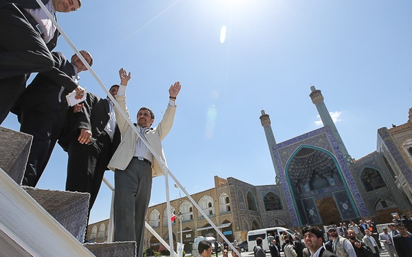 مردم این استان برای جلیلی و احمدی‌نژاد سنگ تمام گذاشتند