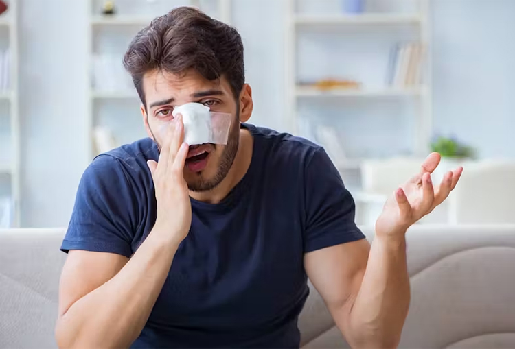 عوارض عمل بینی طبیعی توسط جراح غیر متخصص