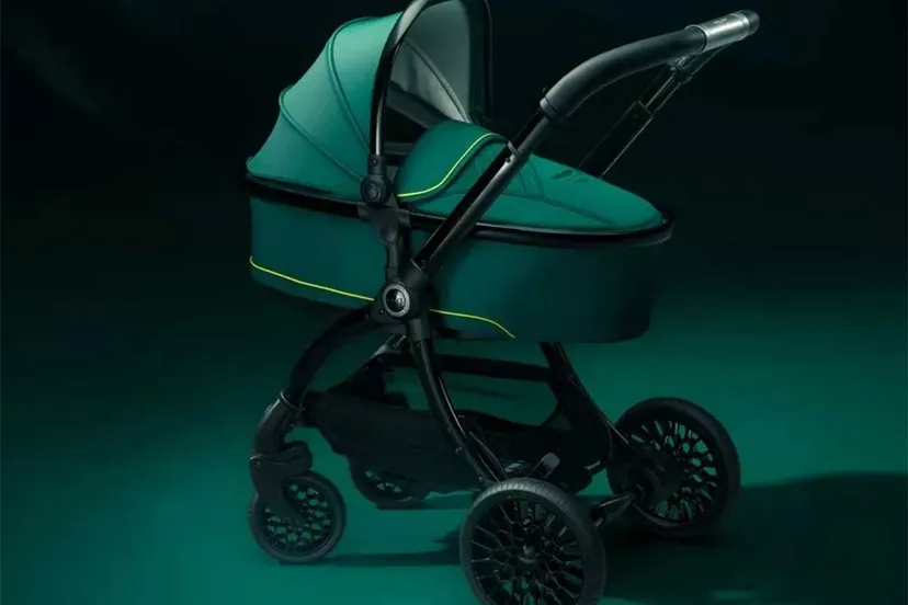 aston-martin-baby-stroller-1-68ce5ecabe3f12d3df353531_11zon