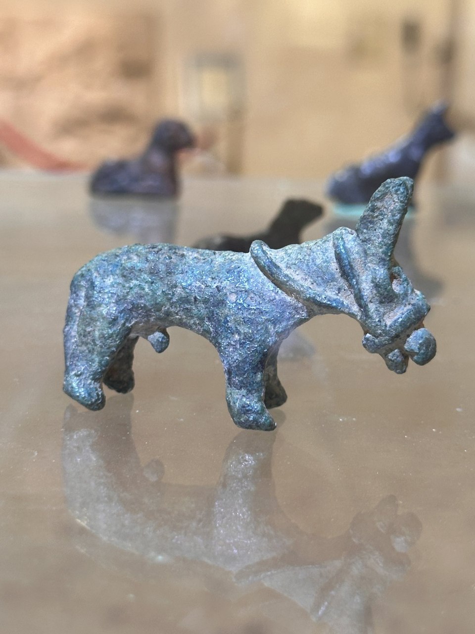 تصویری از مجسمه یک خرِ باستانی در موزه بغداد