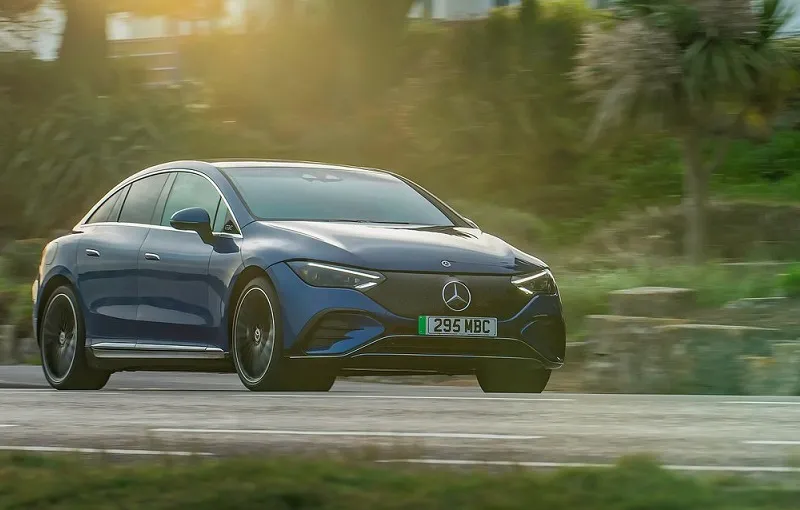 MERCEDES-EQE-SEDAN-500-4MATIC-4