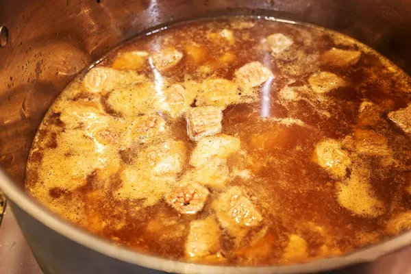 ab-va-gosht-dar-ghablame