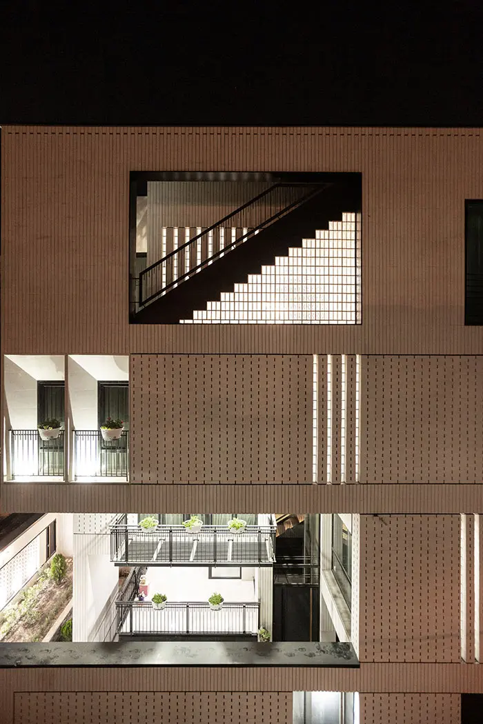 house-for-tree-22