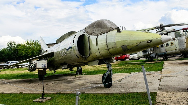 3-yak-38-jet