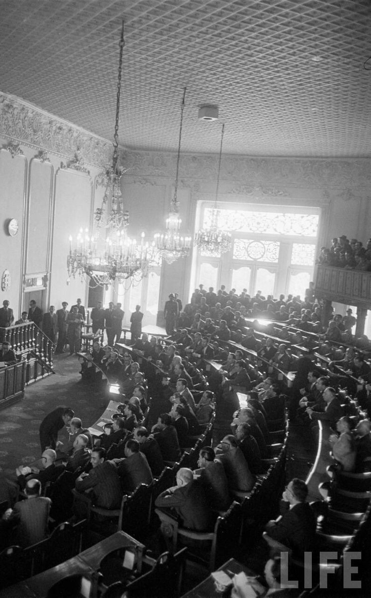 عکس جالب از مجلس شورای ملی در دهه 30