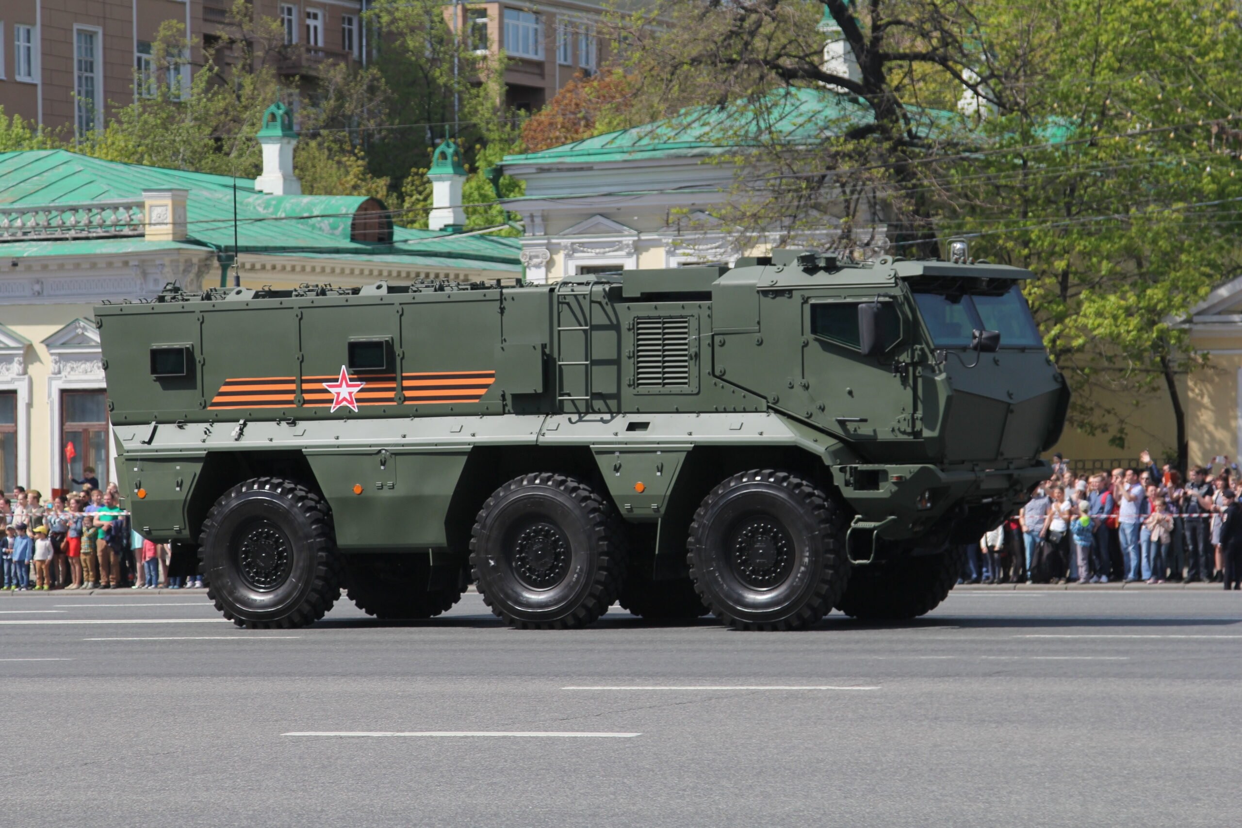 china-copies-russian-typhoon-vehicle-1