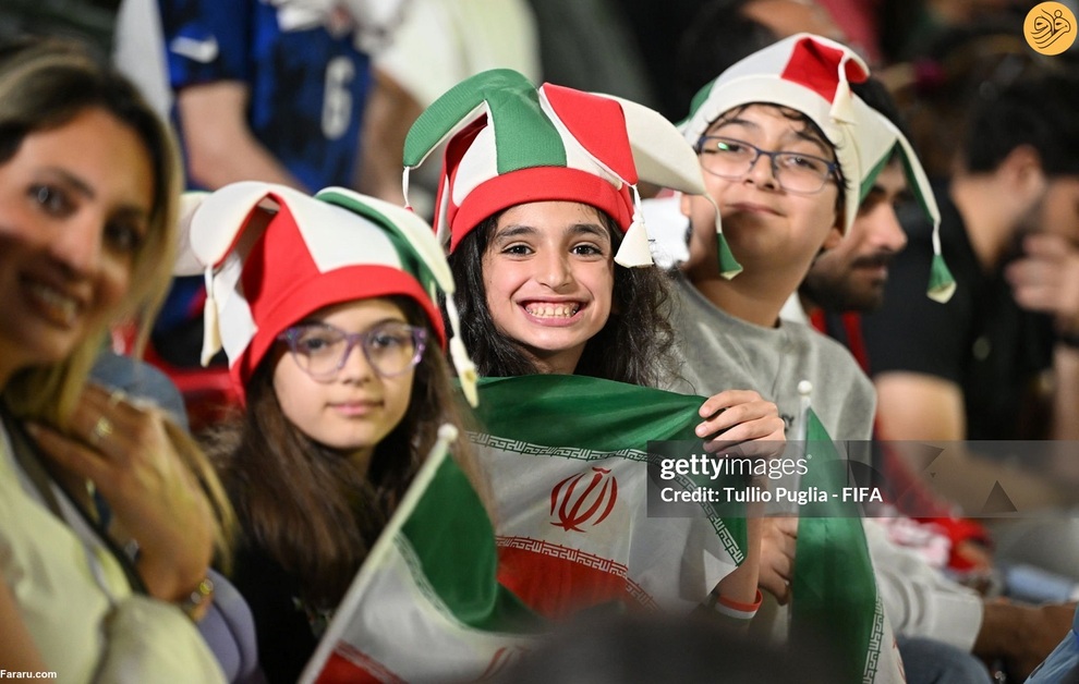 تماشاگران ایرانی در جام جهانی فوتبال ساحلی
