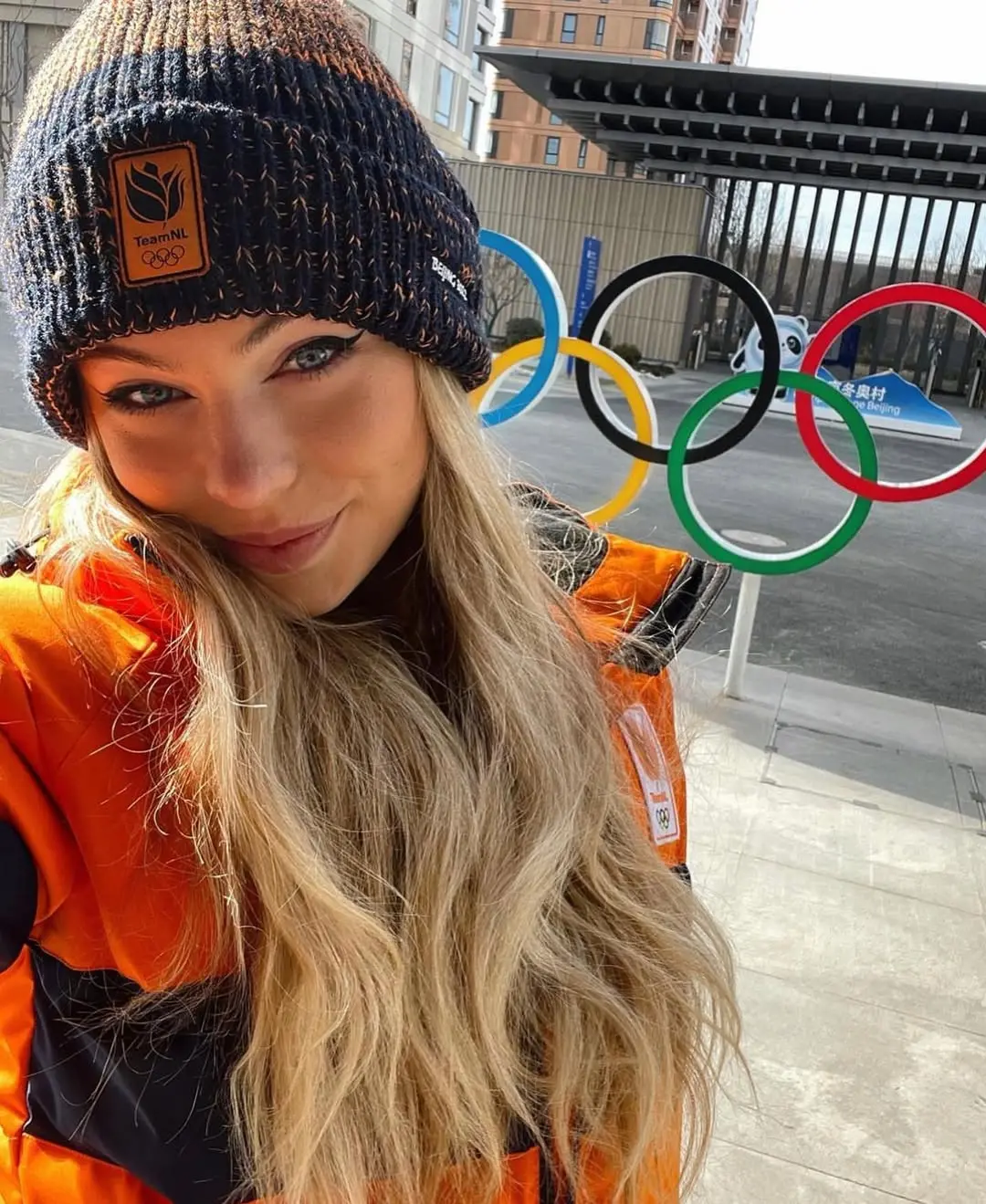 2384fed4244345fc8ccd2778c32cdfcd