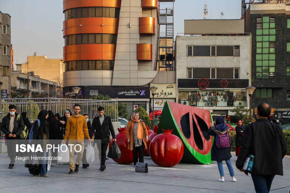 عکس‌های حال خوب‌کُن از تهران در آستانه شب یلدا