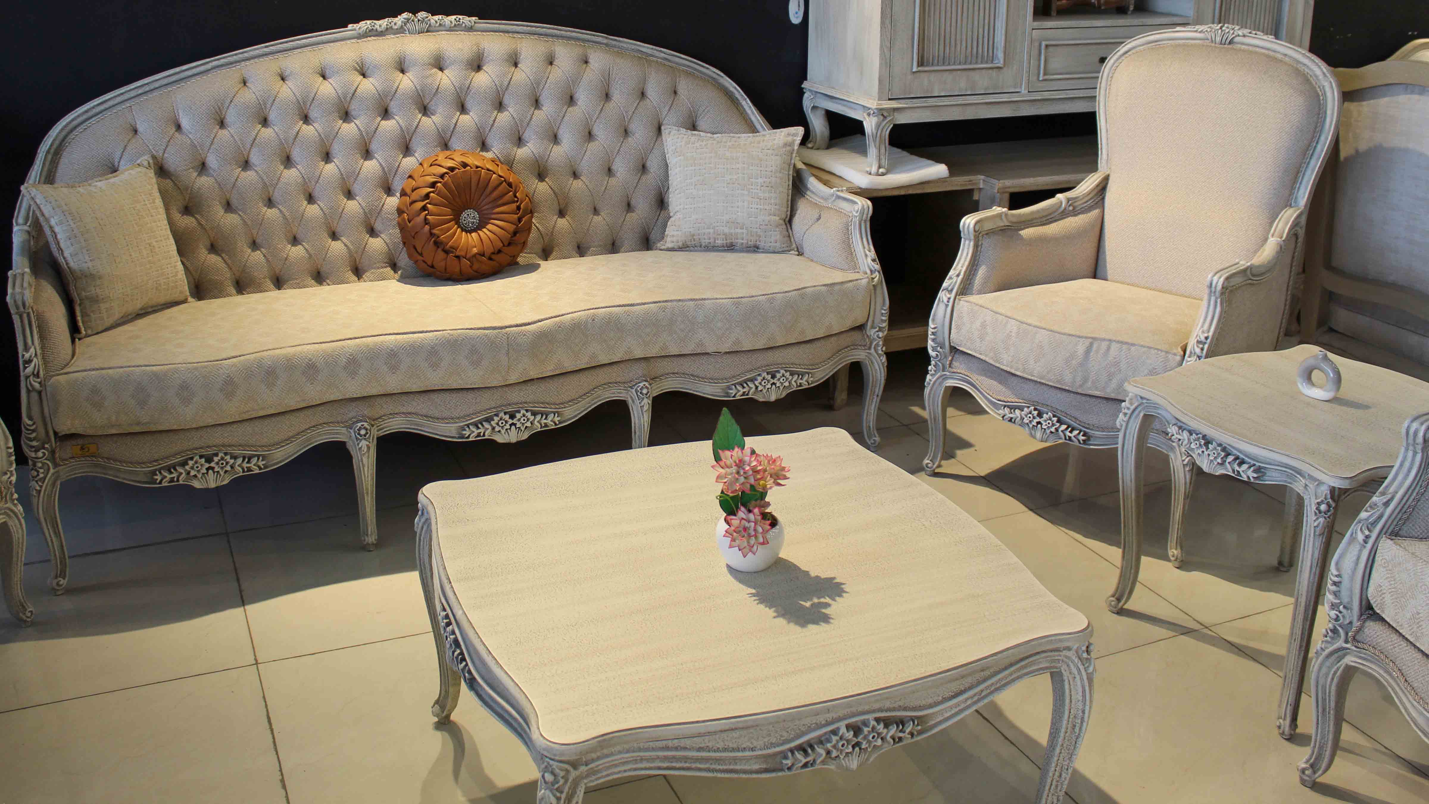 مبل فروشی بالینکو