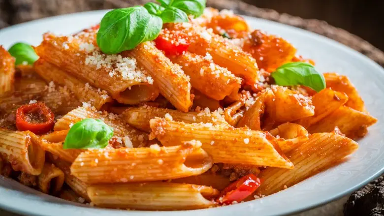 foods-never-put-microwave-11